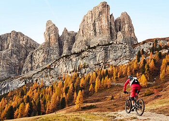 Herbstauszeit 4=3 – Entspannen in den Dolomiten